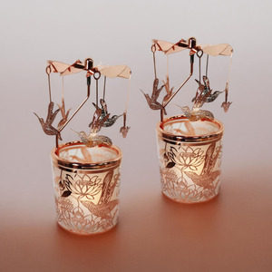 Tùy Chỉnh Trung Quốc Carousel Phong Cách Kim Loại Quay Tealight Candleholder Trang Trí Nội Thất Bướm Quay Nến Đèn Lồng - Product Image 6