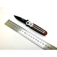 Type de matériau en acier inoxydable Couteau utilitaire de survie tactique en plein air Chasse Camping Couteaux de poche pliants