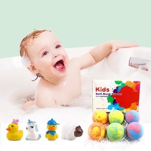 Bombes de bain naturelles et véganes personnalisées pour enfants, avec jouets surprise à l'intérieur - Product Image 2