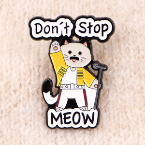 Venta al por mayor de fábrica: Nuevo broche de gato de dibujos animados, lindo pin de metal de mascota, pin de esmalte suave personalizado - Product Image 1