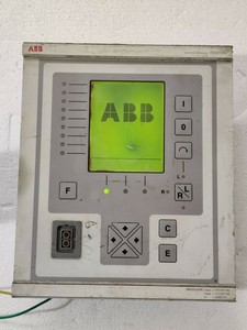 Terminal de Máquina PLC, Nuevo y Original, Marca B <span class=keywords><strong>REM</strong></span> 545, 1MRS050496 - Product Image 2