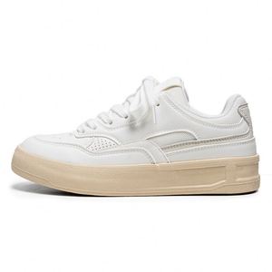 Chaussures de couple grandes tailles 35-46, nouveau style, baskets blanches, chaussures de sport décontractées, chaussures de skate, chaussures tendance et polyvalentes pour hommes, chaussures Bread - Product Image 5