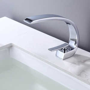 Tùy Chỉnh Thời Trang Moonshine Cong Lưu Vực Vòi C-Hình Thiết Kế Đánh Bóng Hiện Đại Lưu Vực Vòi Nước Cho Khách Sạn Và Nhà - Product Image 6