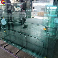 Verre trempé extra clair à faible teneur en fer de 6 mm, verre trempé ultra clair pour fenêtres de bureau extérieures, résistant aux UV, fabricant sur mesure