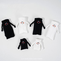 Chaussettes Magnétiques en Coton Peigné pour Famille, Chaussettes Amusantes en Forme de Mains de Dessin Animé, Nouveauté