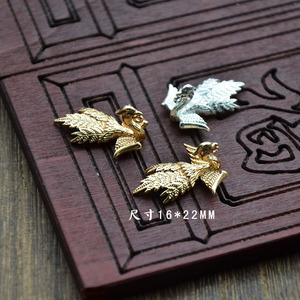 Pendentif Aigle en Alliage de Cuivre 16x22mm Plaqué Or et Argent, Accessoire Hanfu Style Ancien, Breloque DIY - Product Image 1