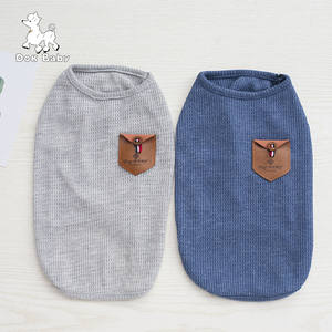 Vêtements pour animaux de compagnie pour <span class=keywords><strong>chien</strong></span> en peluche de style européen coréen <span class=keywords><strong>japonais</strong></span> 18 nouveaux classiques gilet en coton motif solide vente en gros - Product Image 1