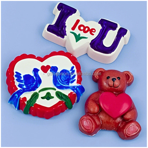 Imanes de resina con bandera de corazón de oso 3D hechos a mano, artesanías de poliresina de estilo moderno para recuerdo de boda e imán de nevera, regalo - Product Image 4