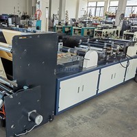 Machine automatique de fabrication de sachets à soufflet avec scellage central, pour emballages alimentaires en plastique laminé