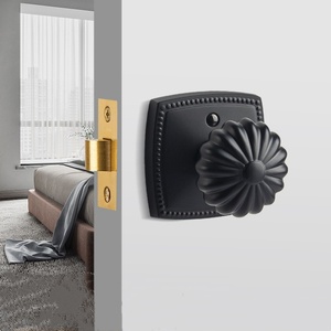 Cerradura <span class=keywords><strong>de</strong></span> puerta interior vintage con pomo <span class=keywords><strong>de</strong></span> pétalo y diseño <span class=keywords><strong>de</strong></span> remache negro para baño, dormitorio, condominio, kits <span class=keywords><strong>de</strong></span> herrajes - Product Image 4