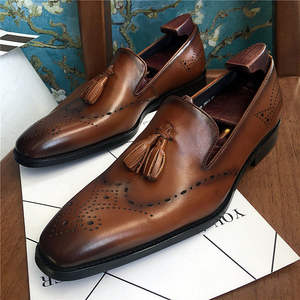 Zapatos de cuero hechos a mano de nuevo estilo - zapatos formales de vestir para hombre con incrustaciones de cuero - zapatos modernos de estilo británico juvenil - Product Image 1