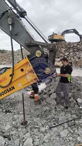 Para martillo hidráulico SOOSAN Sb 151 Tipo de caja Núcleo de motor de nueva condición para excavadoras pesadas 40-55 toneladas para trabajos de demolición - Product Image 3