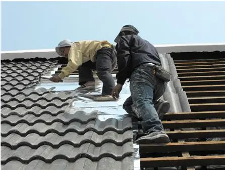 Stalen Structuur Dakbekleding Aluminiumfolie Geweven Stof Stralende Barrière Dak Reflecterende Isolatieplaat