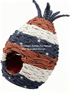 Casa para Mascotas de Ratán Tejida a Mano de Primera Calidad, Cama para Perros y Gatos, Cueva con Diseño de Bandera Estadounidense, Estrellas y Rayas, Tema Patriótico de EE. UU., Mimbre Acogedor para Interiores - Product Image 3