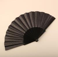 Vente en gros 23cm Classic Glitter Ventilateur à main en plastique avec glands pour la danse décorative