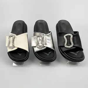 High Quality Women's Slippers With Diamond Decoration Outdoor Activities Casual Flat Slippers