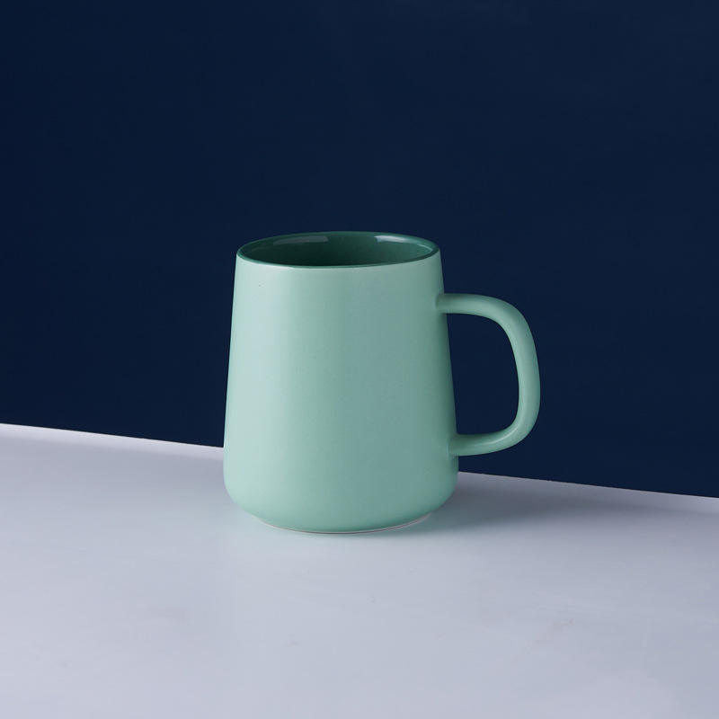 Two-tone green single cup with handle