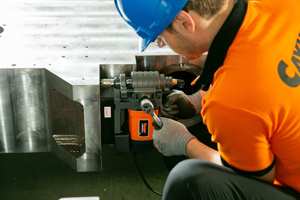 Cayken 1900W <span class=keywords><strong>55mm</strong></span> 2 인치 산업 품질 휴대용 마그네틱 드릴 마그네틱 드릴, 마그네틱 코어 드릴 모터 캐리 케이스 OEM - Product Image 4