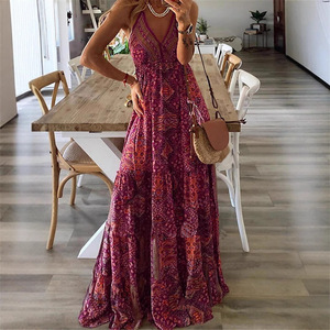 Abito lungo da donna bohémien con stampa tribale, spalline sottili, scollo a V, vita alta e balze a strati, perfetto per l'estate e le feste <span class=keywords><strong>in</strong></span> spiaggia - Product Image 1