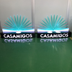 <span class=keywords><strong>Casamigos</strong></span> Botella de Tequila Presentador Acrílico Glorificador Servicio VIP Para Discoteca Lounge Bar Botella Luminosa Presentador Glorificador - Product Image 4