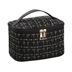 Sac de toilette personnalisé résistant à l'eau, durable, portable, grande capacité, avec fermeture à glissière, pour femmes, organiseur de maquillage de voyage - Product Image 5