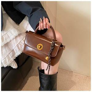 กระเป๋าถือแบบมีจีบทรงสี่เหลี่ยมขนาดเล็กกระเป๋าถือแบบมีสายคาดไหล่เทรนด์ใหม่จากโรงงาน - Product Image 6