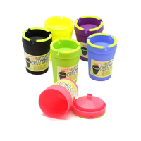 Cendrier de voiture portable lumineux en ABS, design silicone, style économique, cendrier lumineux pour mégots, vente en gros