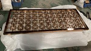 Heimdeko Quadratischer Knoten Zum Fabrikpreis Vergoldete Dekorative Lasergeschnittene Metall-Kastenrahmenstruktur Art-Déco-Trennwände Raumteiler - Product Image 4