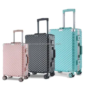 Precio al por mayor de fábrica Marco de aluminio Trolley Equipaje Set Ruedas giratorias de alta calidad 3 PCs Set ABS PC Maleta Stock