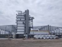 Silo per Asfalto a Olio Termico da 80 Tonnellate Controllato da PLC per Pavimentazione Stradale Continua con Serpentine di Riscaldamento ad Alta Trasferibilità di Calore