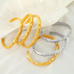 Irregular <b>Hammered</b> Pattern <b>Bangle</b> Zinc Alloy Unisex Fashion Jewelry C Style Bracelet Light Luxury Design - Product Image 1