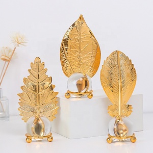 Table nordique moderne d'<span class=keywords><strong>intérieur</strong></span> accessoires dorés vente en gros de métal feuille d'érable artisanat d'art pièces de <span class=keywords><strong>décoration</strong></span> intérieure décor en cristal de luxe - Product Image 3