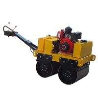 Rouleau compacteur manuel