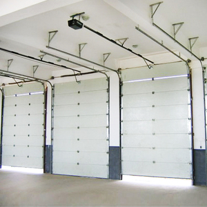 Portes <span class=keywords><strong>de</strong></span> <span class=keywords><strong>garage</strong></span> coulissantes verticales résidentielles isolées en polyuréthane pour usage intérieur Portes industrielles <span class=keywords><strong>de</strong></span> <span class=keywords><strong>grande</strong></span> <span class=keywords><strong>hauteur</strong></span> en acier au design moderne - Product Image 3