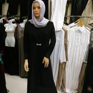 Abito femminile musulmano di alta qualità tessuto 100% in poliestere Abaya Nidha Crepe mediorientale