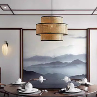 Luminaire suspendu LED en rotin tressé style bohème avec abat-jour en tissu et corde de chanvre, taille moyenne, intensité réglable pour salon