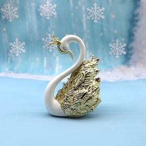 Swan <b>Cake</b> Ornaments Metal Wedding <b>Decoration</b> Reusable Round Shape - Product Image 3