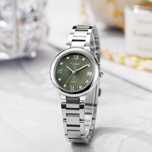 Reloj de cuarzo elegante para mujer, correa de acero inoxidable, esfera redonda, reloj de pulsera informal a la moda con diseño de números romanos - Product Image 1