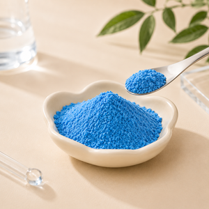 Polvo Azul para Uso Doméstico en Plato de Cerámica con Cuchara - Product Image 1