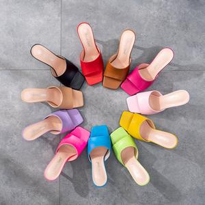 Delle Signore Delle donne di Modo di Colore Giallo Nero della Festa Nuziale di Alta Blocco di Spessore Tacco Pompa Sandali Nude Scarpe <span class=keywords><strong>Tacchi</strong></span> Pompe Pantofole - Product Image 2