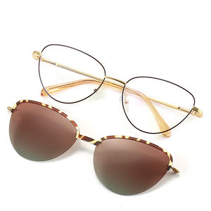 2023 nouveau <span class=keywords><strong>2</strong></span> en 1 aimant lunettes rétro oeil de chat lunettes de soleil polarisées myopie aimant monture de lunettes - Product Image 3