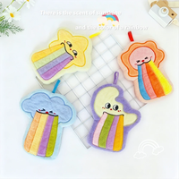 Serviette de toilette suspendue personnalisée en polaire corail à séchage rapide et absorbante, motif arc-en-ciel de dessin animé, pour enfants, cuisine et salle de bain, vente en gros