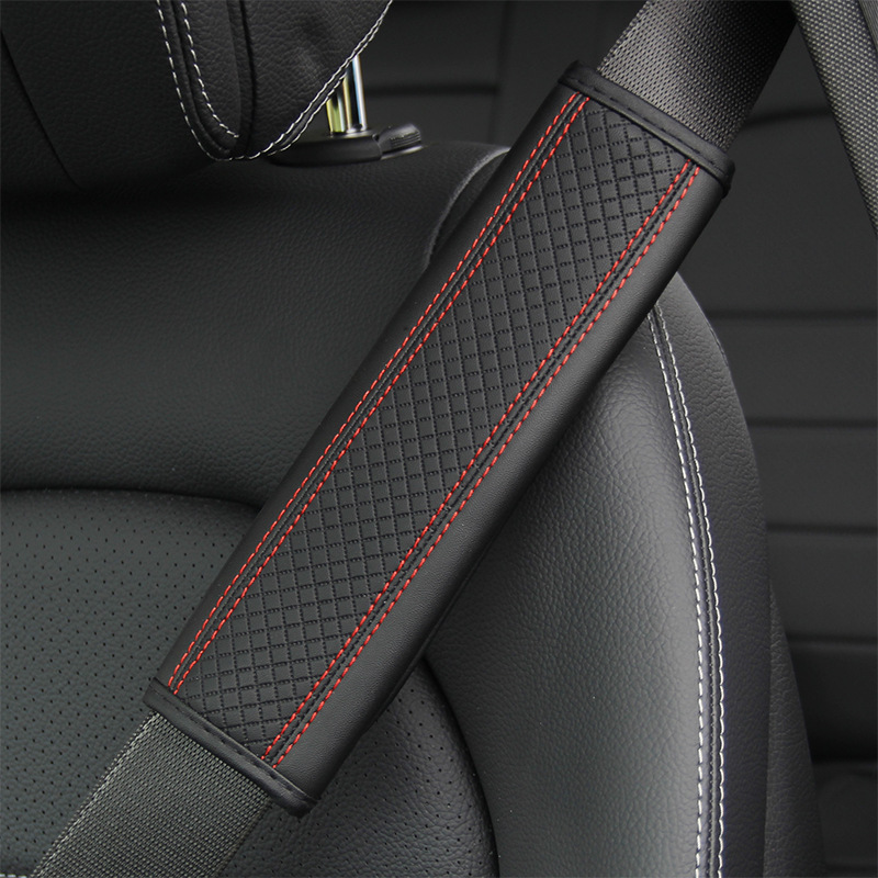 Fiber embossed shoulder pad black and red