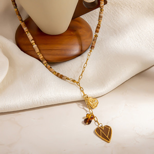 Cadena de Clavícula con Cuentas, Colgante de Corazón de Acero Inoxidable, Collar de Otoño Invierno, Accesorio de Moda de Lujo Ligero - Product Image 2