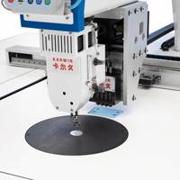 Machine à perforer le cuir CNC pour la sellerie de sièges de voiture et l'intérieur automobile