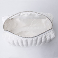 Sac à maquillage en velours matelassé rayé personnalisé KONCAI, doux pour la peau, polyvalent, pochette de voyage pour femmes