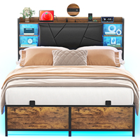 Cama Moderna de Tamaño Matrimonial con Luz LED RGB y Estación de Carga, Base de Cama de Plataforma de Metal Resistente con Cabecera Tapizada para Dormitorio, Hotel, Escuela