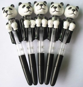 <span class=keywords><strong>Stylo</strong></span> à bille en plastique en forme d'animal, cadeau promotionnel souvenir de Chine, <span class=keywords><strong>stylo</strong></span> <span class=keywords><strong>panda</strong></span> avec lumière LED - Product Image 4