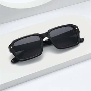 Lunettes de soleil vintage 2025 personnalisées avec logo, pour hommes et femmes, style punk, verres transparents dégradés océan, protection UV400, rivets, monture carrée - Product Image 2