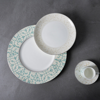 Vaisselle de luxe en porcelaine fine P&T, motif floral turquoise, assiette à dîner avec tasse pour une dégustation raffinée